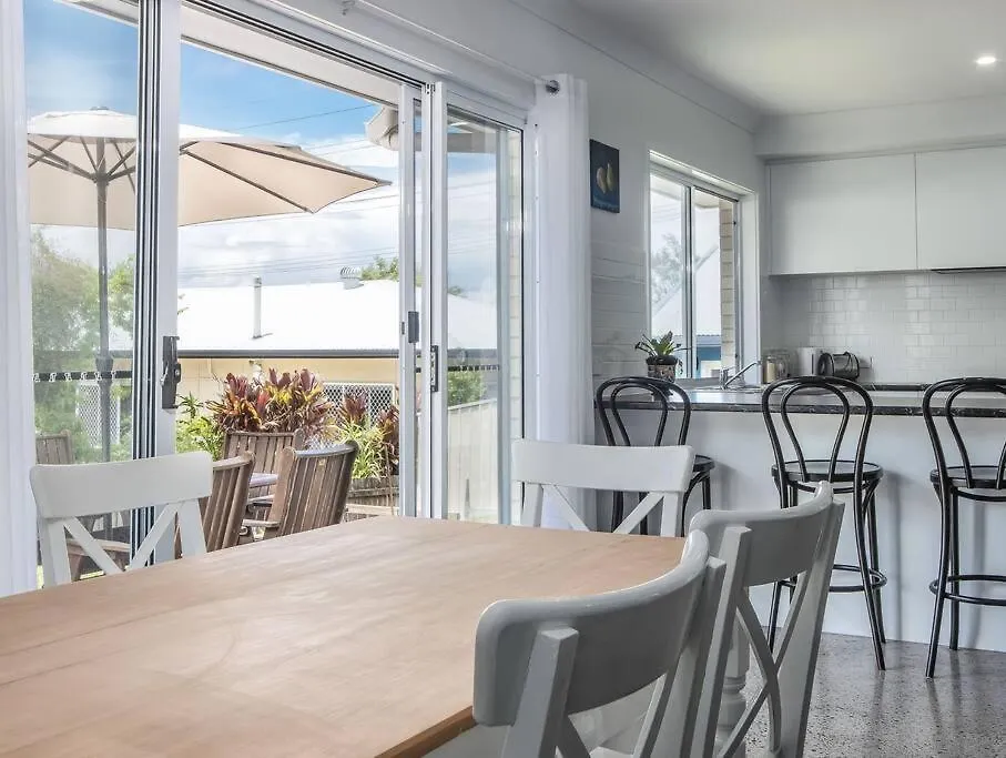 Coastal Relaxation In Banora Villa Kurrara Holiday home